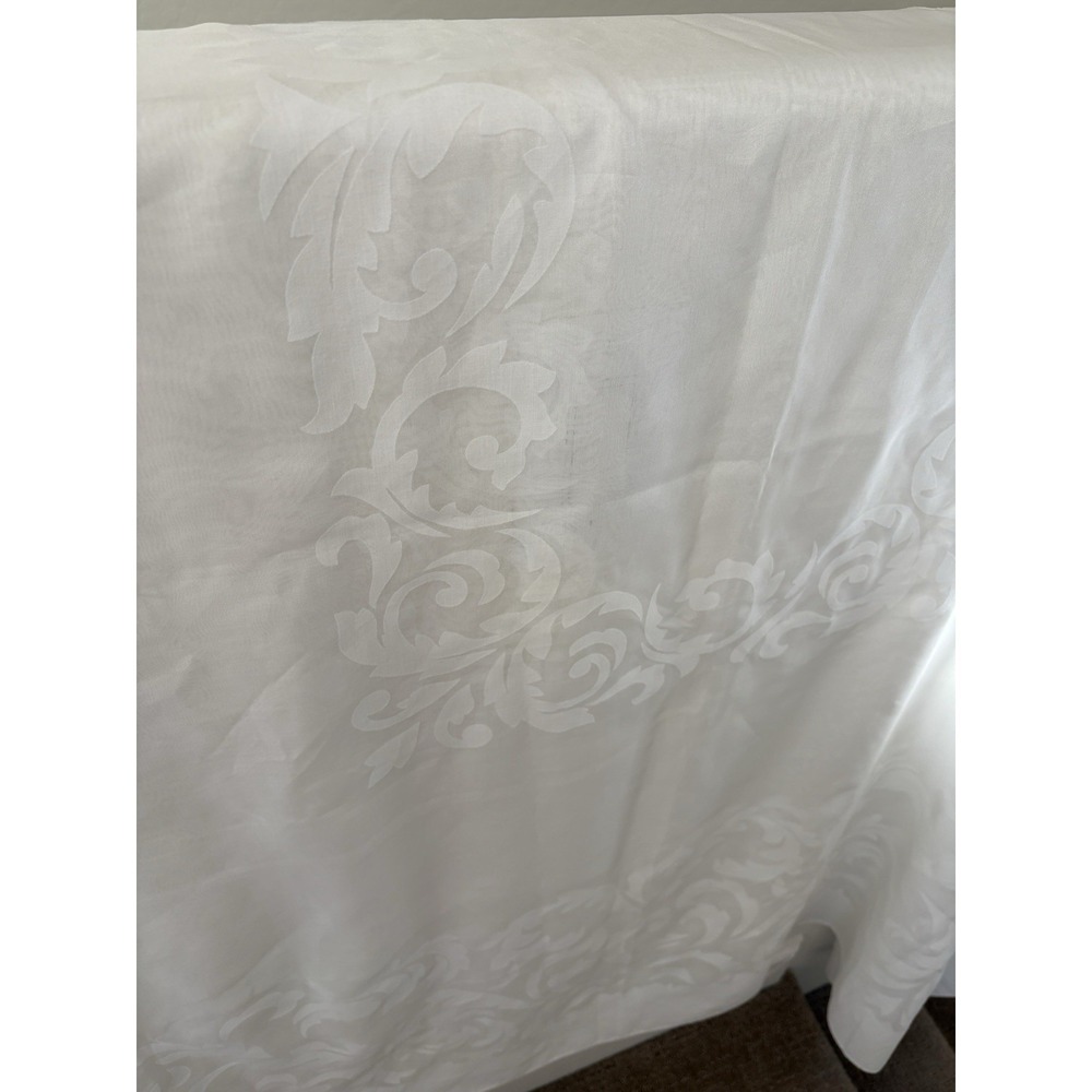 Vintage sheer white tablecloth 120 x 104 Makylene made in Spain NOS + 4 napkins